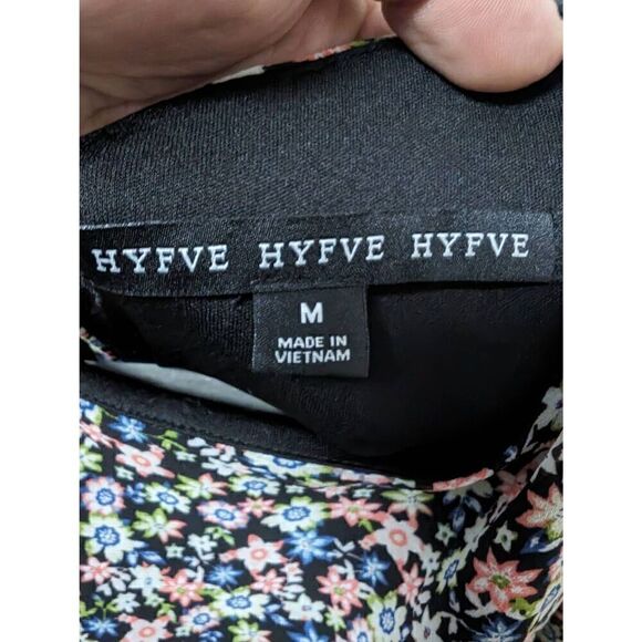 HYFVE  Small Floral Print Dress Short Sleeves Gathered Bottom Women's Size Mediu - Picture 3 of 6